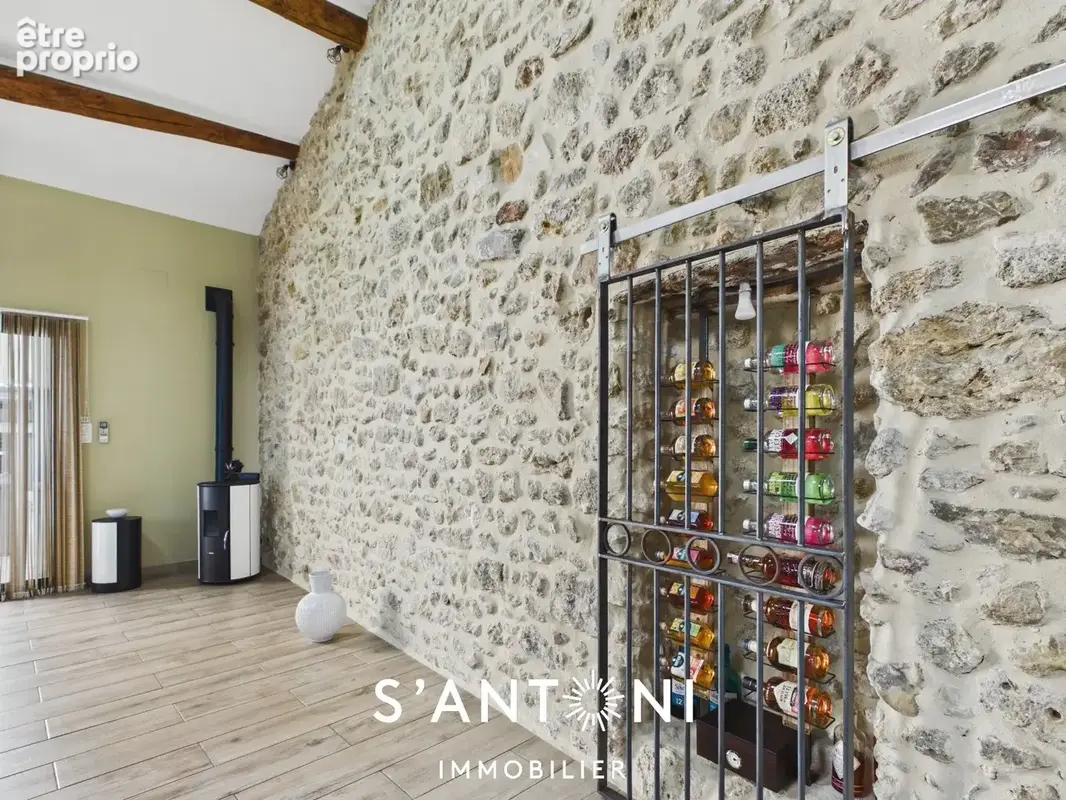 Vigneronne de caractère  Grands volumes, garage et terrasse - photo 11