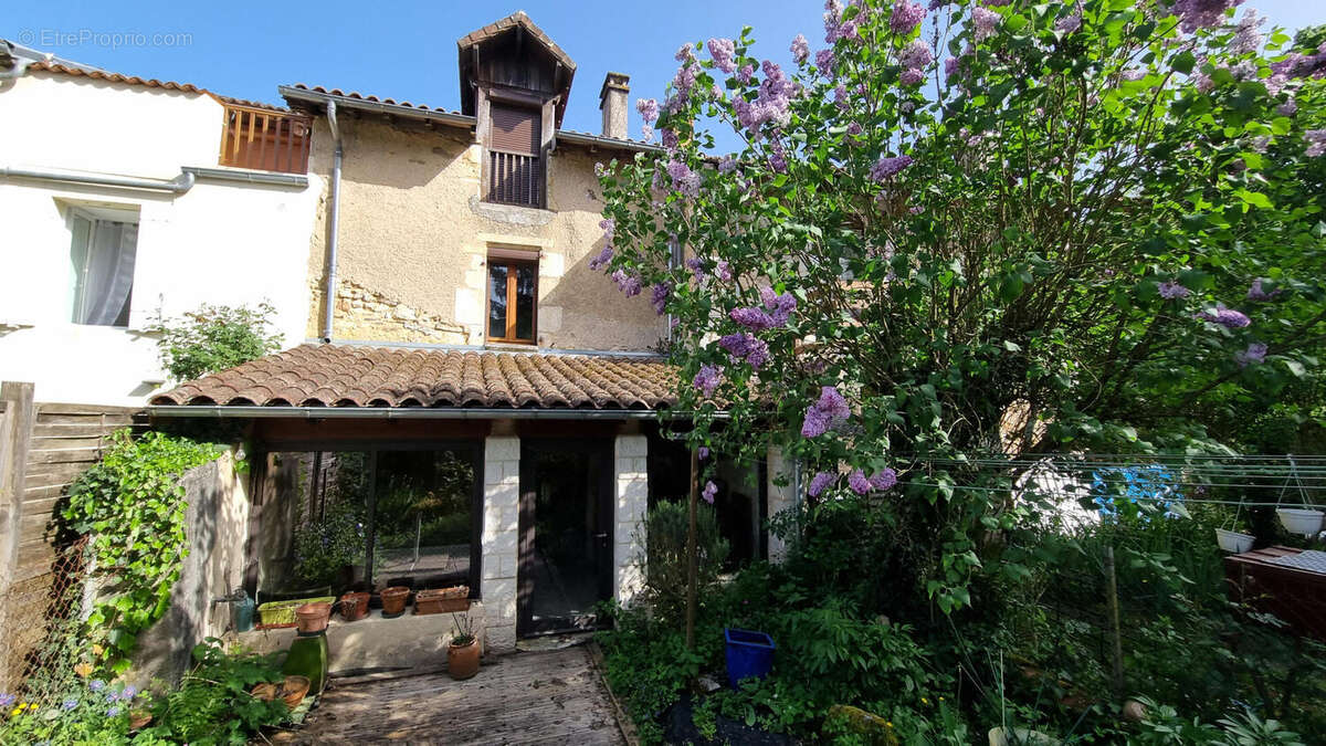 20260421_172558 - Maison à SAINT-PARDOUX-LA-RIVIERE