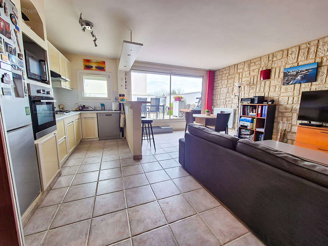 Appartement à SAVIGNY-LE-TEMPLE