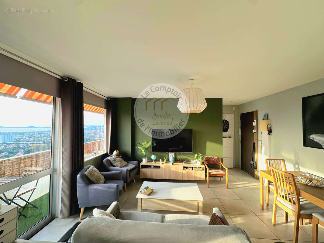 Appartement à MARSEILLE-9E