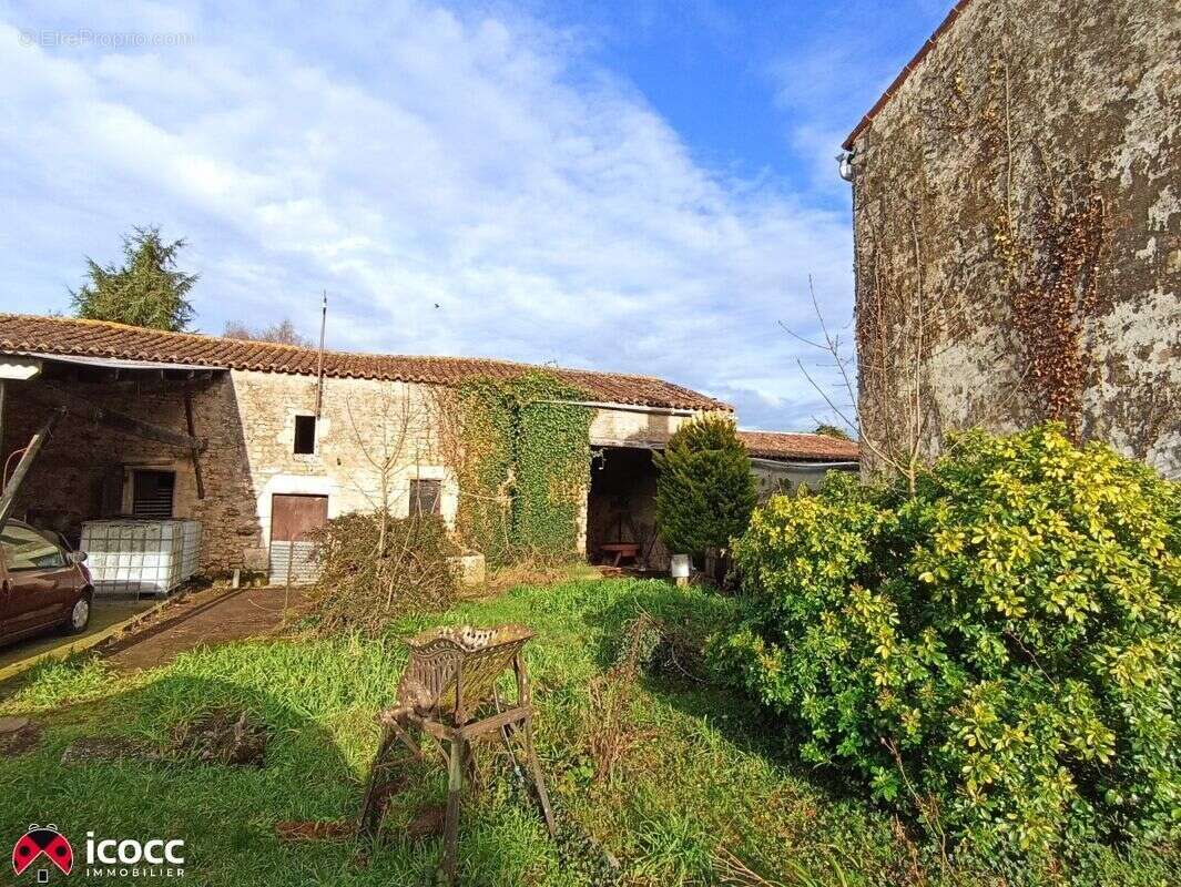 Maison à CORPE