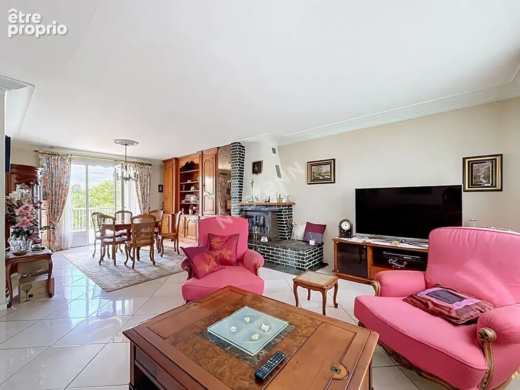 A vendre : Maison familiale de 7 pièces avec un joli jardin et garage- Rezé - photo 12