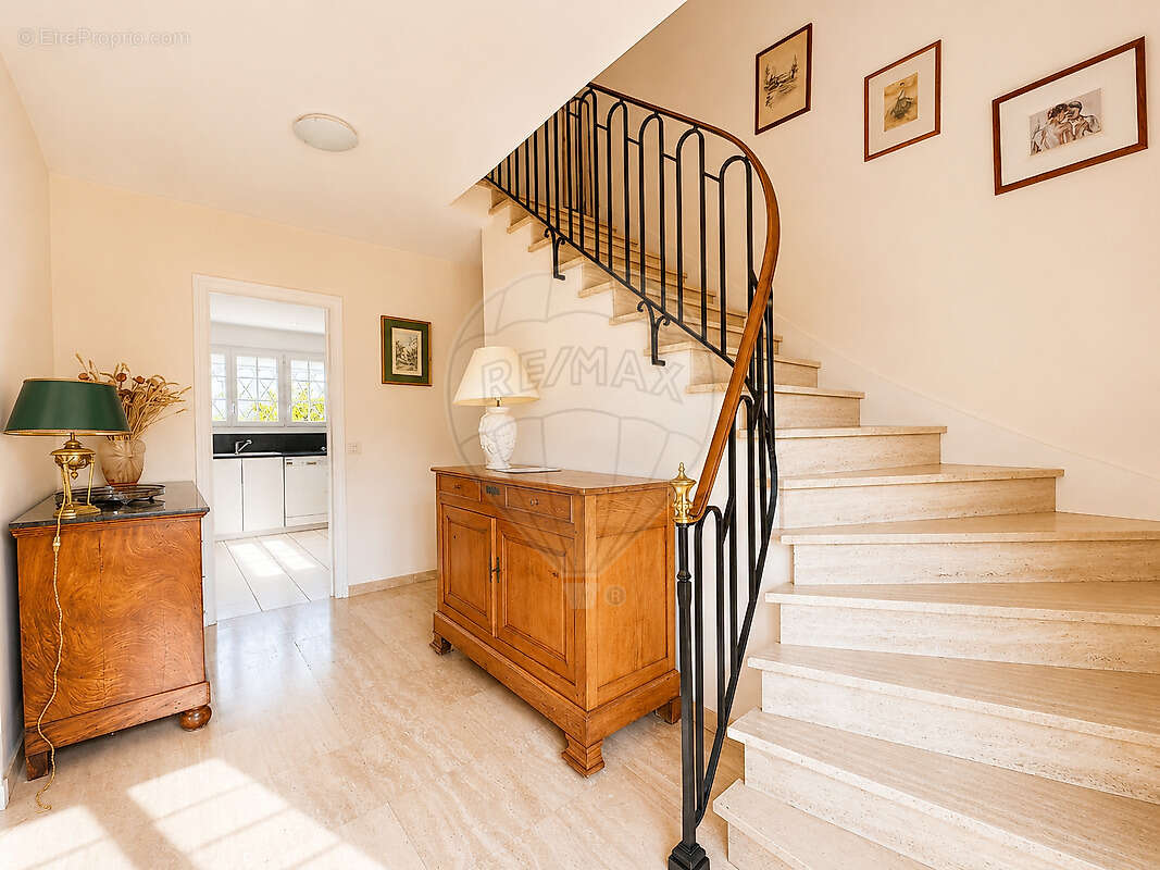 Maison 6 chambre(s) à vendre - photo 2