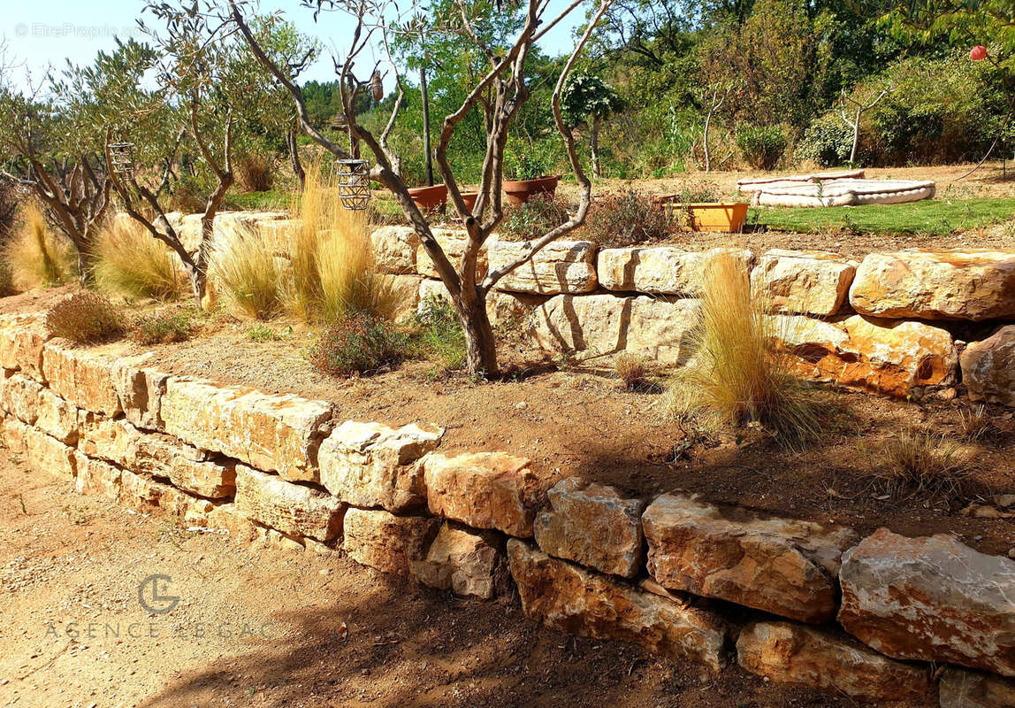 Maison à PLAN-DE-LA-TOUR