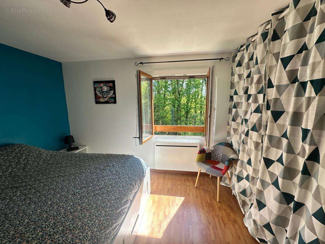 Maison à VAULX-MILIEU