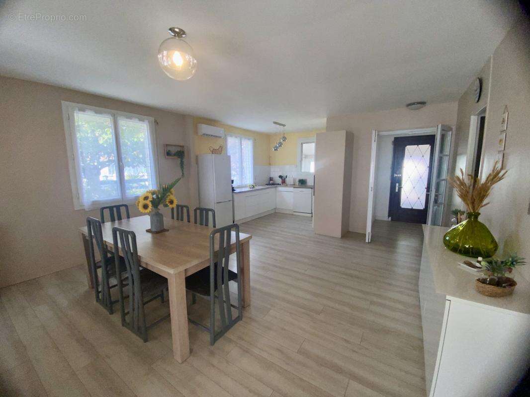 Maison à LONGEVILLE-SUR-MER