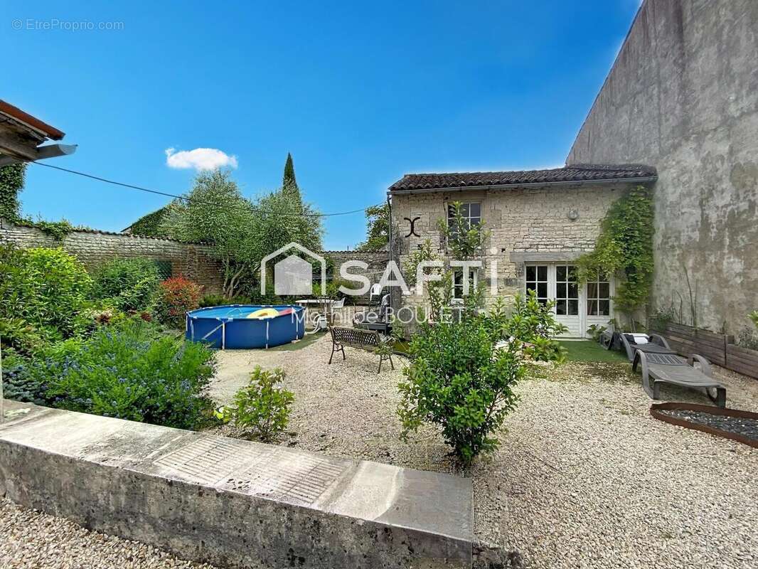 Photo 2 - Maison à MATHA