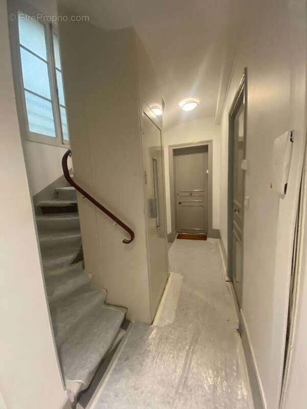 Appartement à PARIS-7E