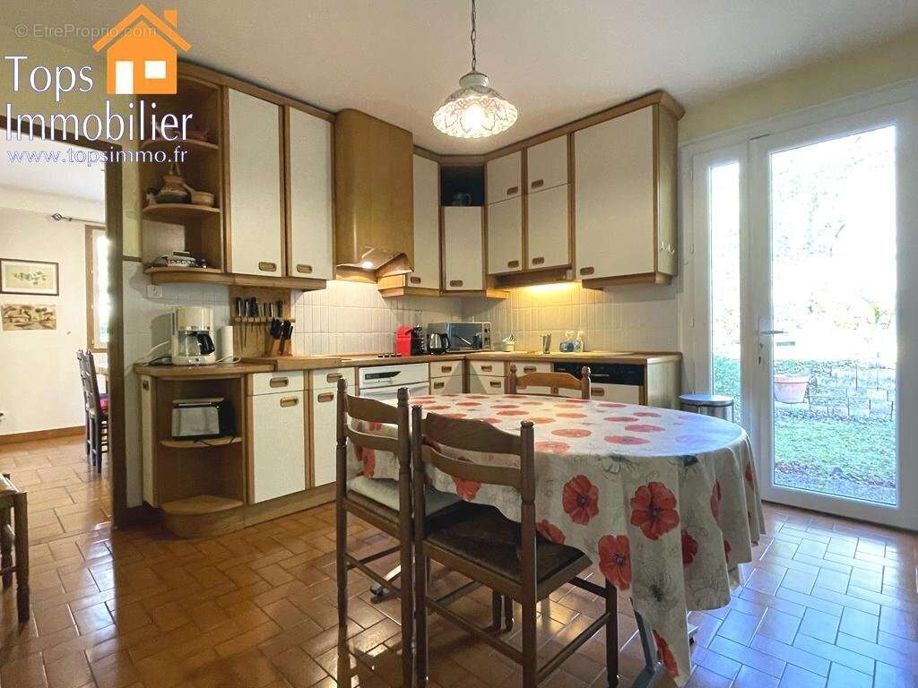 Maison à VILLEFRANCHE-DE-ROUERGUE