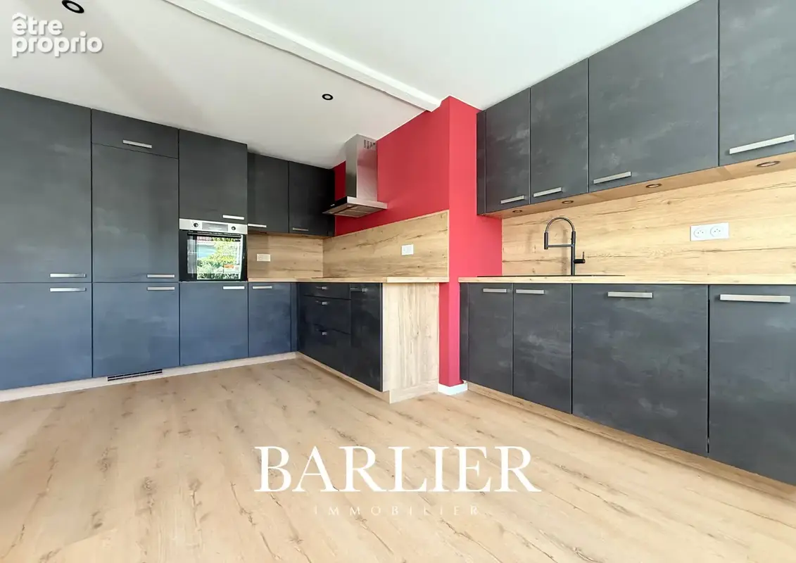 SOUFFELWEYERSHEIM - Maison de plain-pied rénovée 3 pièces 77m2 avec terrasse, cave et parkings - photo 6