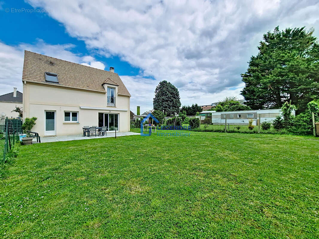 Maison à PIERRELAYE