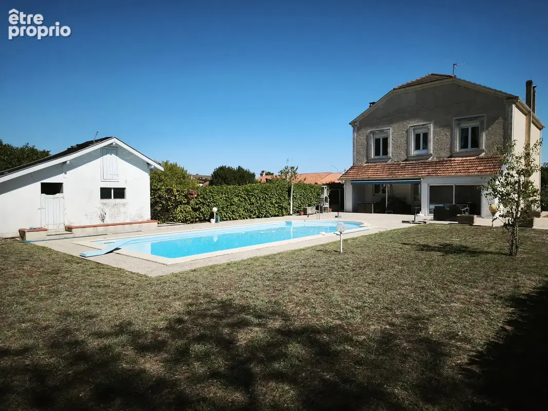 Belle maison de caractère avec maison d’amis indépendante, piscine et jardin - photo 14