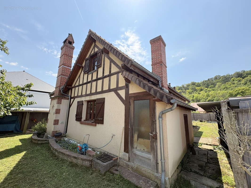 Maison à BUEIL
