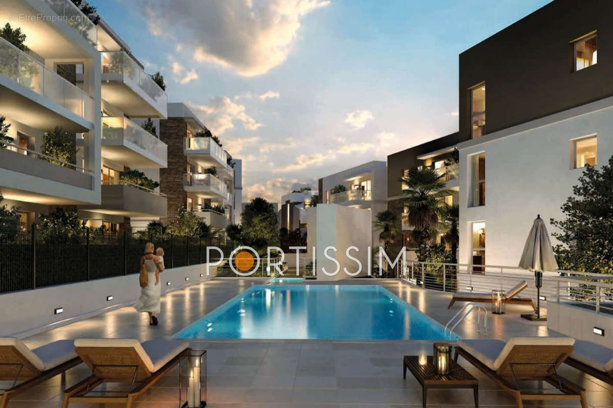 Appartement à SAINT-LAURENT-DU-VAR