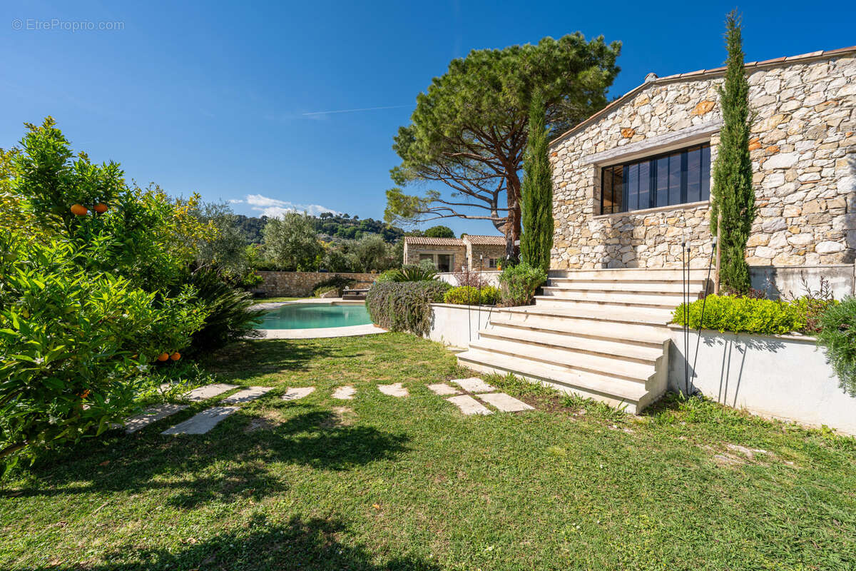 Maison à LA COLLE-SUR-LOUP