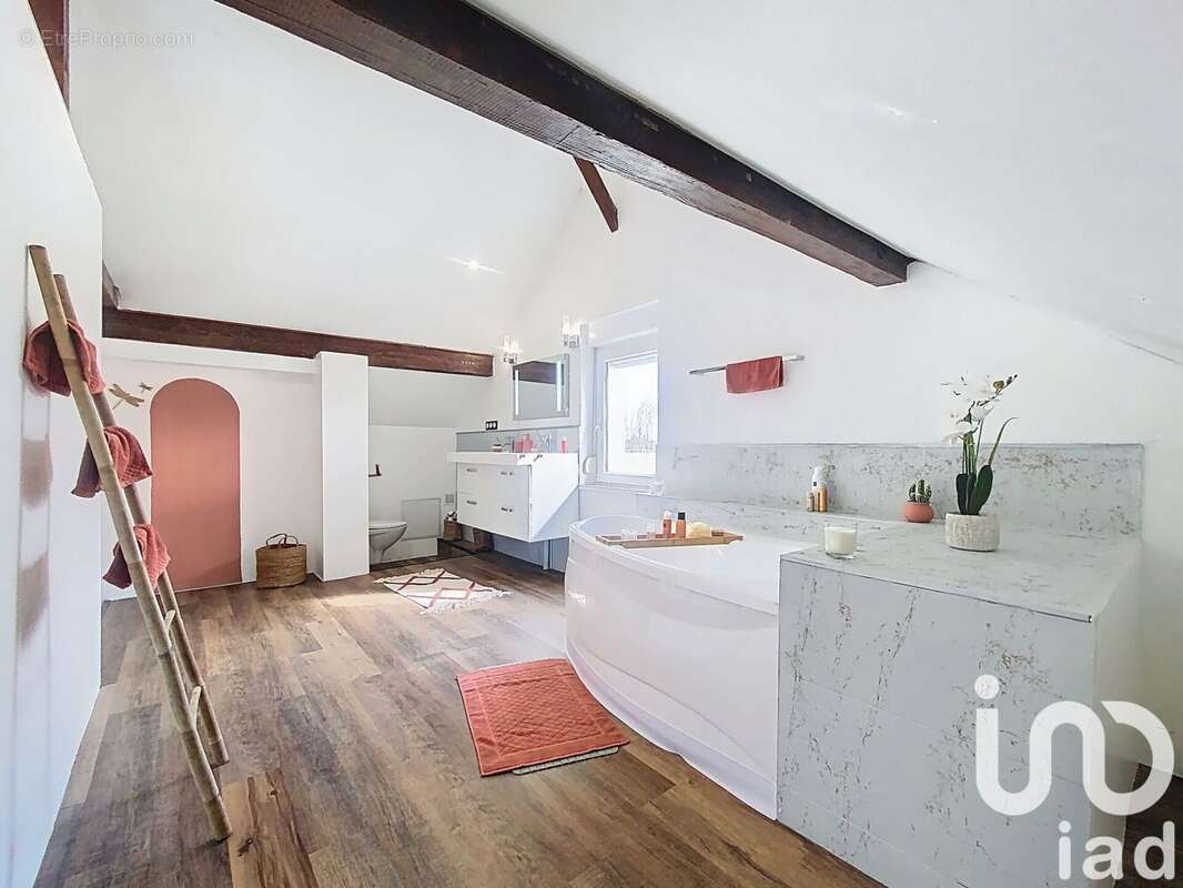 Photo 2 - Maison à MOULINS-LES-METZ