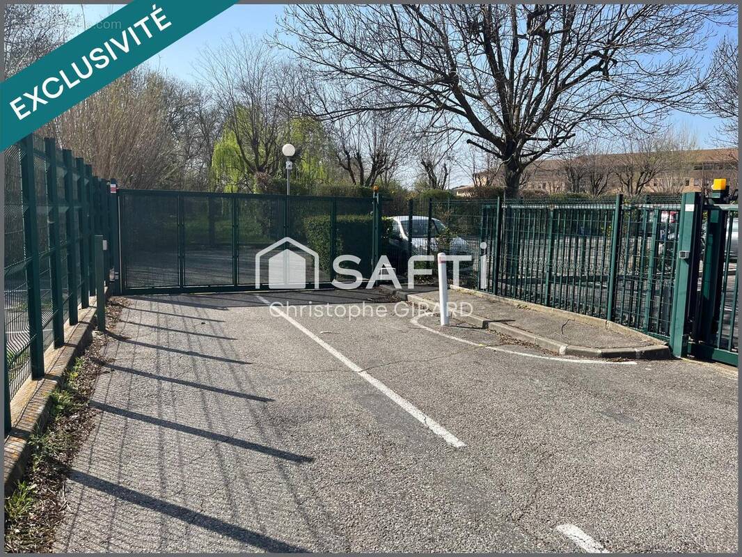 Photo 1 - Parking à AIX-EN-PROVENCE