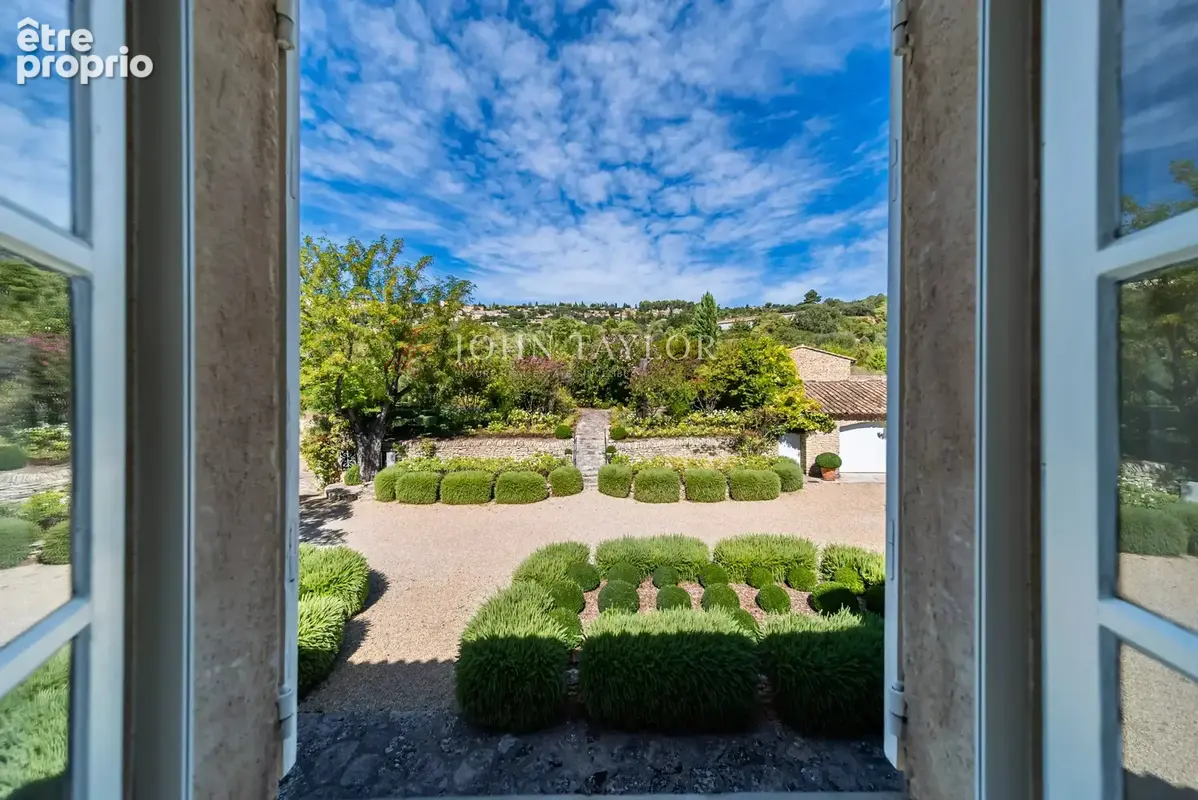 Propriété de prestige en pierre à vendre à Gordes  Vue panoramique sur le Luberon - photo 13