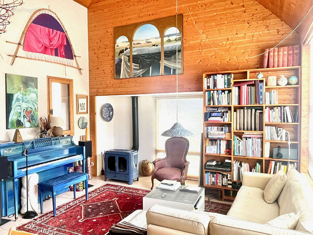 Maison à SAINT-CYR-SUR-LOIRE