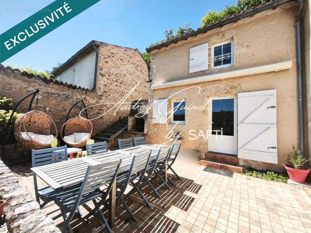 Maison 224 m² à Beruges  - photo 2