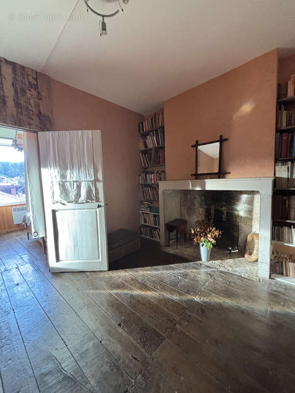 AIGNAY LE DUC  Maison du XVIè s de 125 m2 avec une terrasse et un terrain non attenant de 240m2 - photo 17