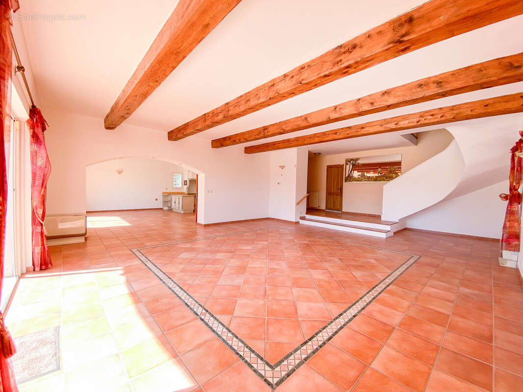 Maison à DRAGUIGNAN