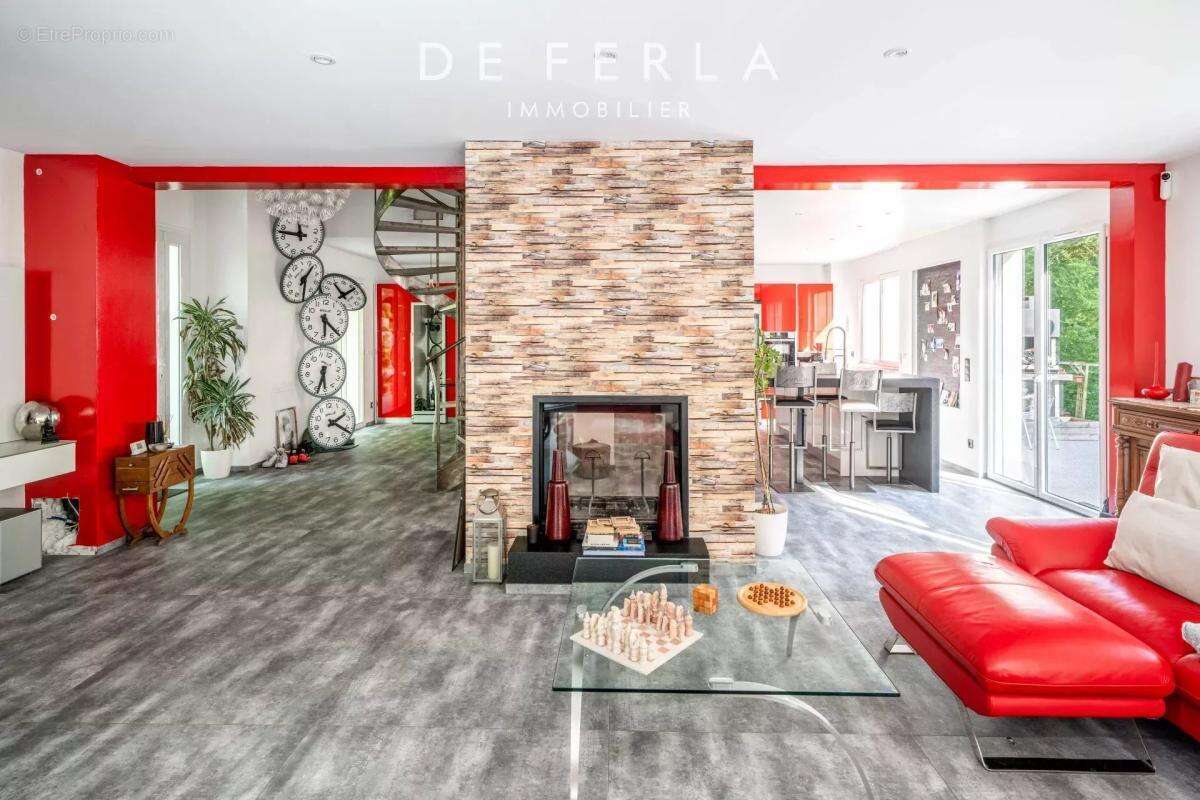 Maison à LE PERREUX-SUR-MARNE