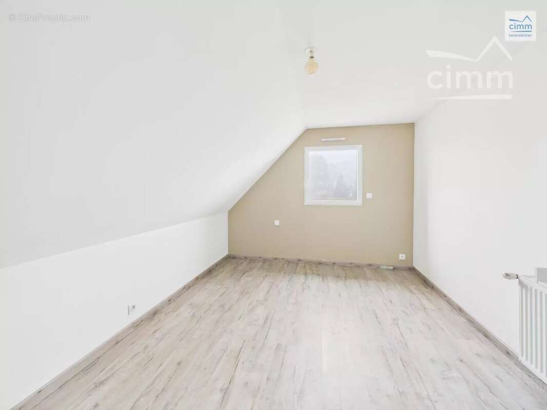 Maison à LES BRULAIS