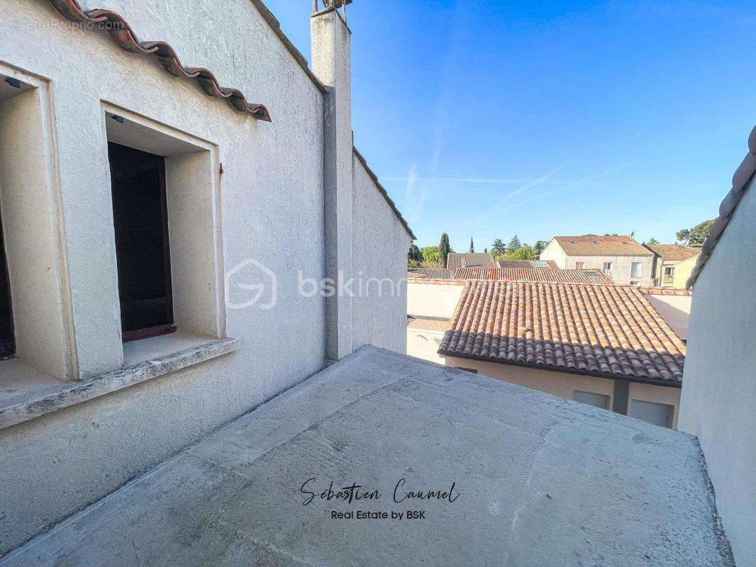 Appartement à COURNONTERRAL