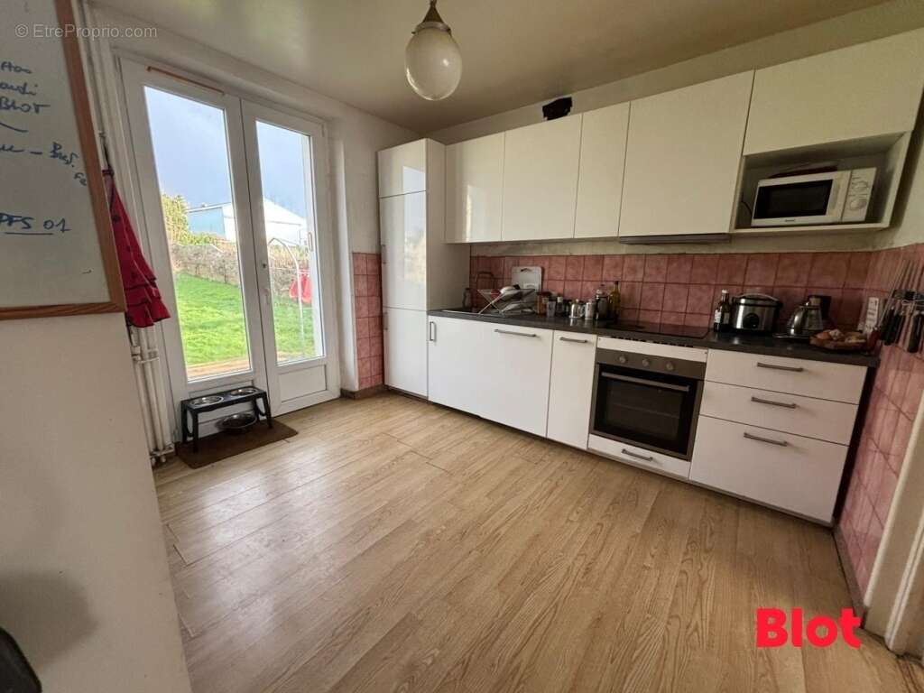 Maison à SAINT-RENAN