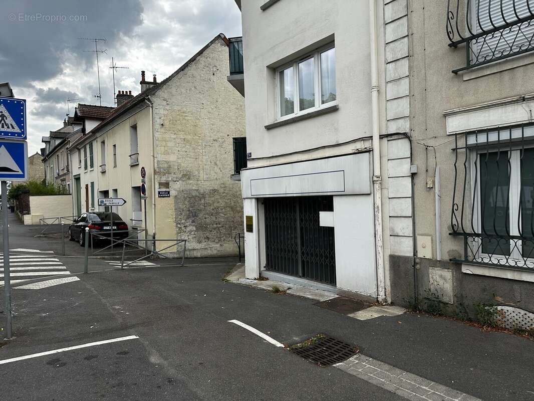 Commerce à SAINT-OUEN-L&#039;AUMONE