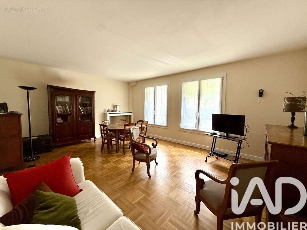 Photo 2 - Appartement à SAINT-MAUR-DES-FOSSES