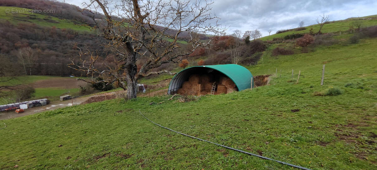 Maison à SAINT-GENIS-L'ARGENTIERE