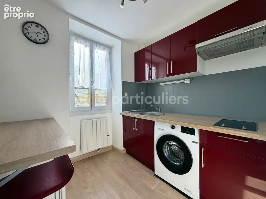 Nantes - - place mellinet - - studio 24m2 - - dernier étage - - calme - photo 6