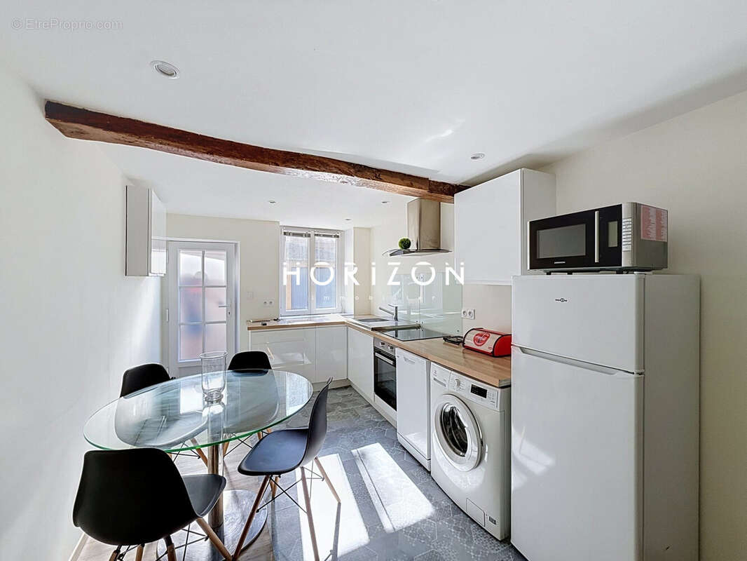 Appartement à THOISSEY