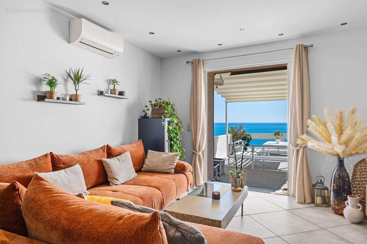 Appartement à CAP-D'AIL