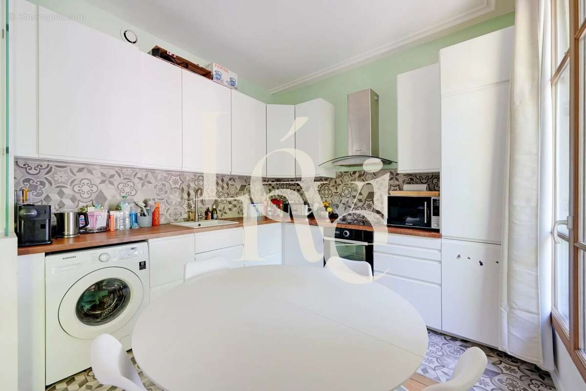 Appartement à PARIS-12E