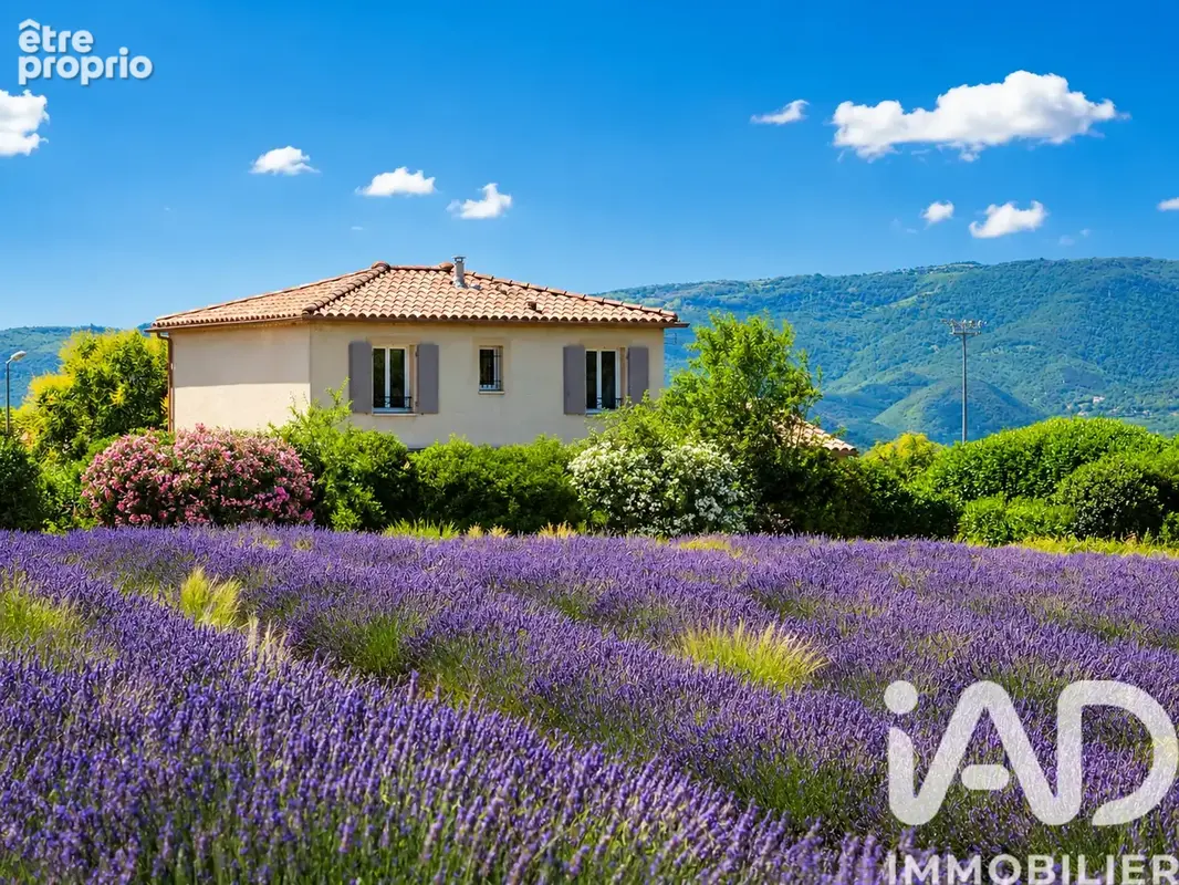 Photo 1 - Maison à MONTELIMAR