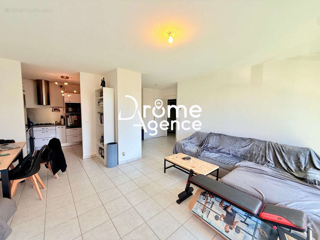Appartement 56 m² à Valence  - photo 3