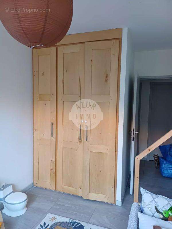 Appartement à ROQUEVAIRE