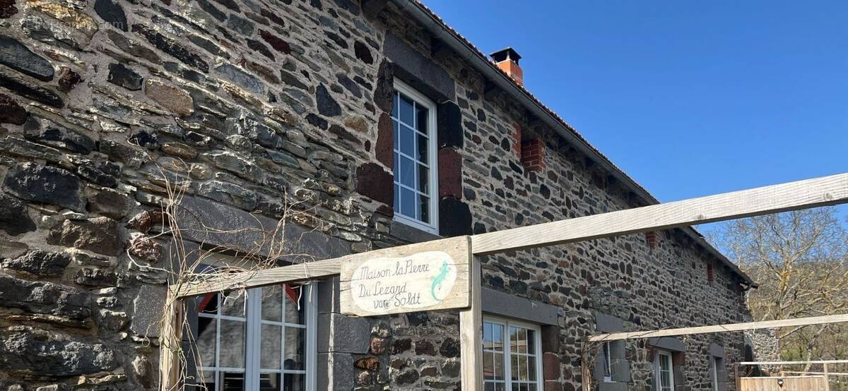 Maison à LAURIE