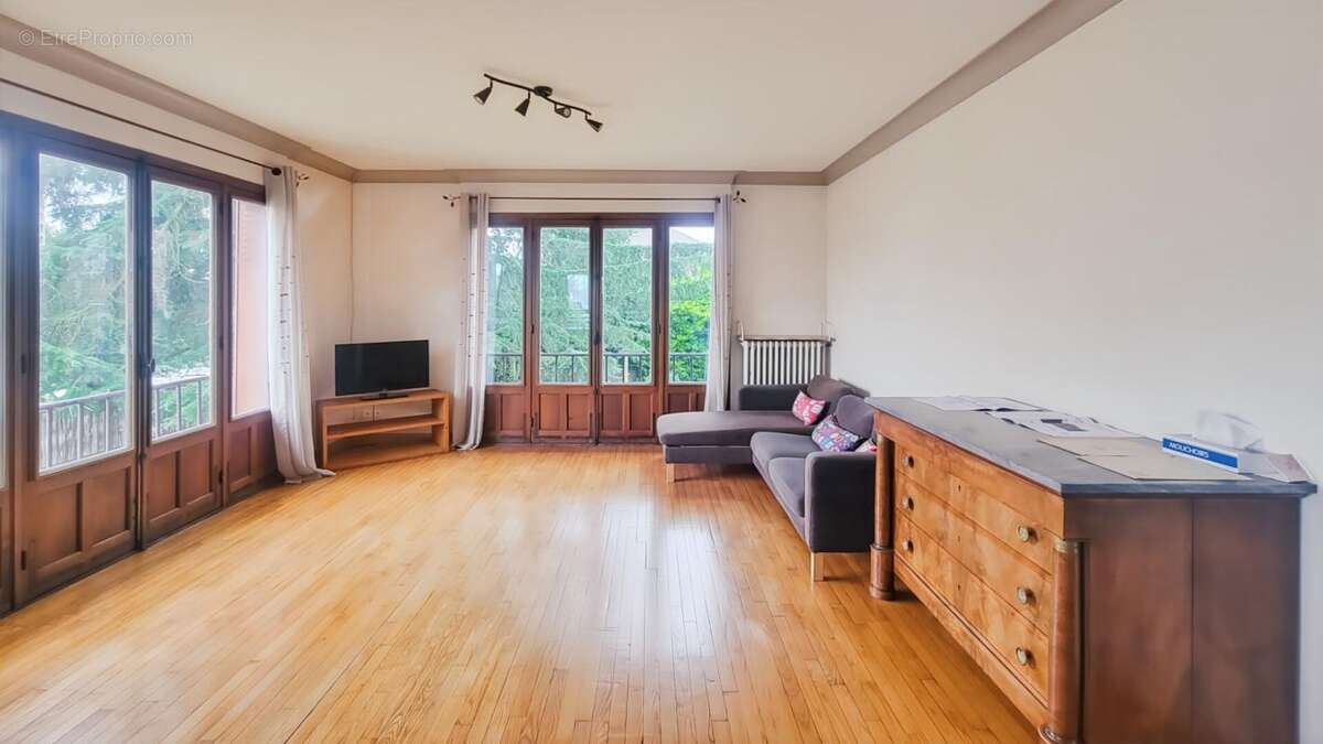 Maison à BROU-SUR-CHANTEREINE