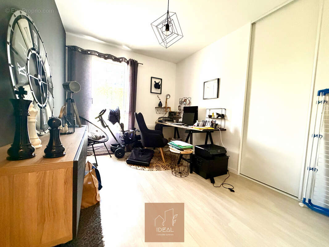 A vendre - rennes entre alphonse guérin et plaine de baud - appt t4 avec terrasse et garage - photo 9