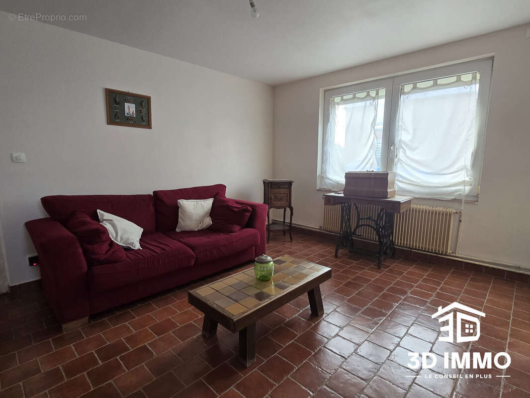 Maison à BOULOGNE-SUR-HELPE