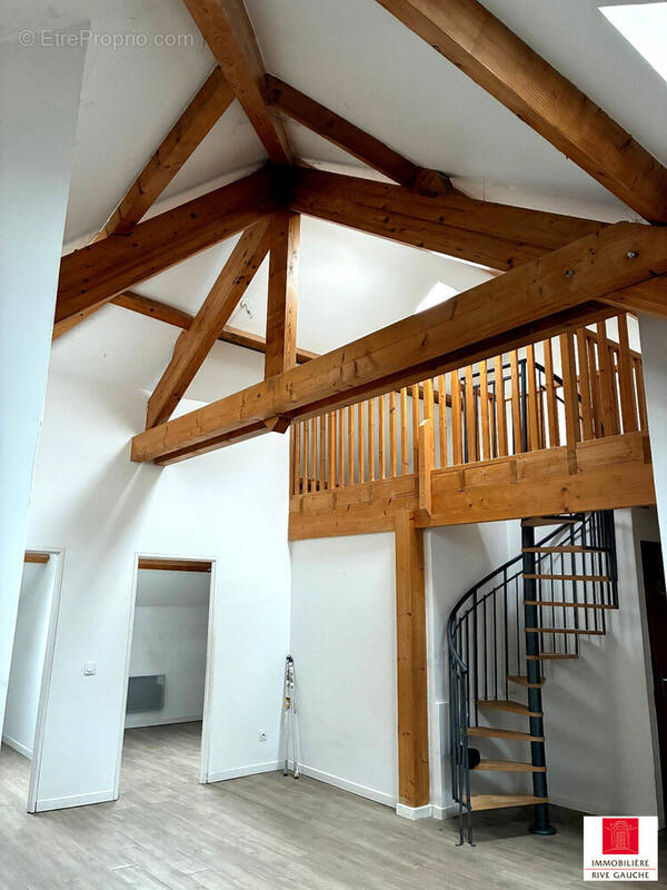 Appartement à LA TOUR-DU-PIN