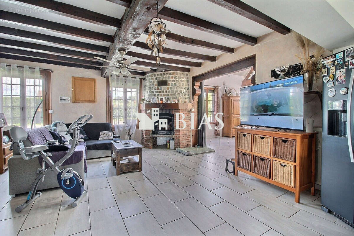 Maison à SAINT-SAENS