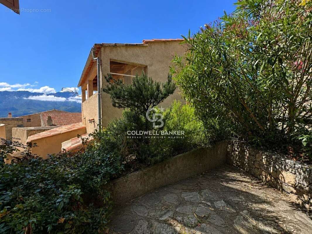 Sant'Antonino - Maison de village à rénover - Terrasses & vue montagne - photo 12