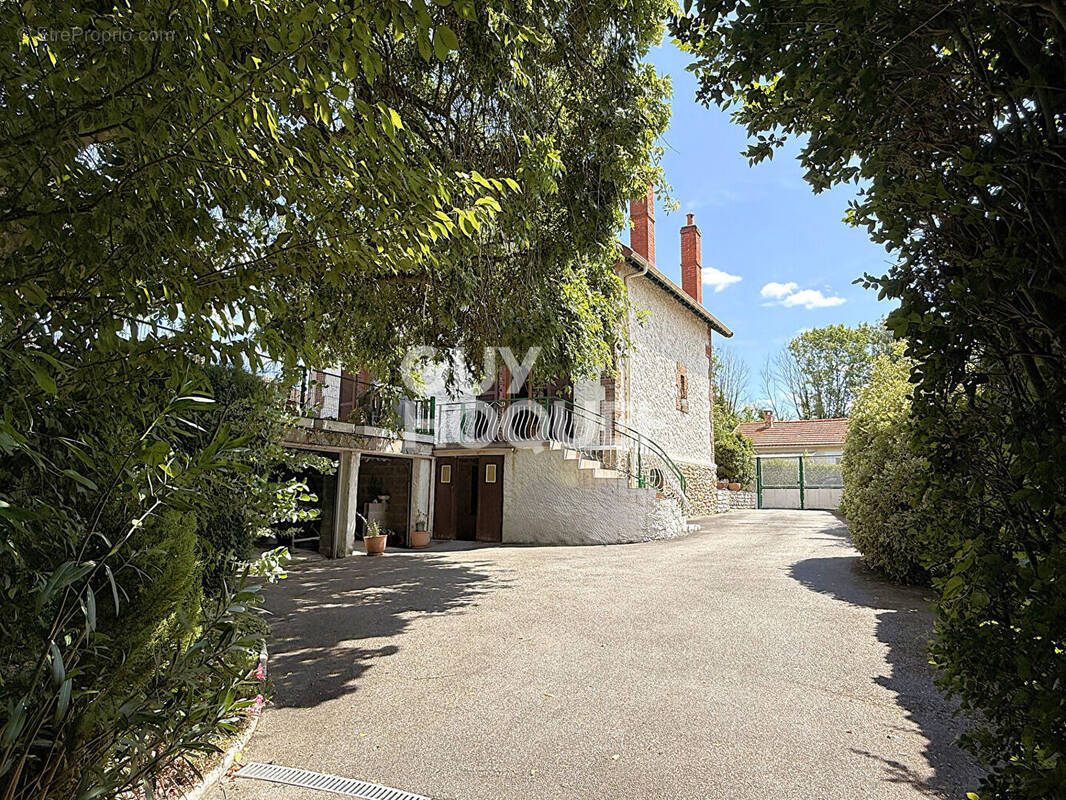 Maison à BALLANCOURT-SUR-ESSONNE