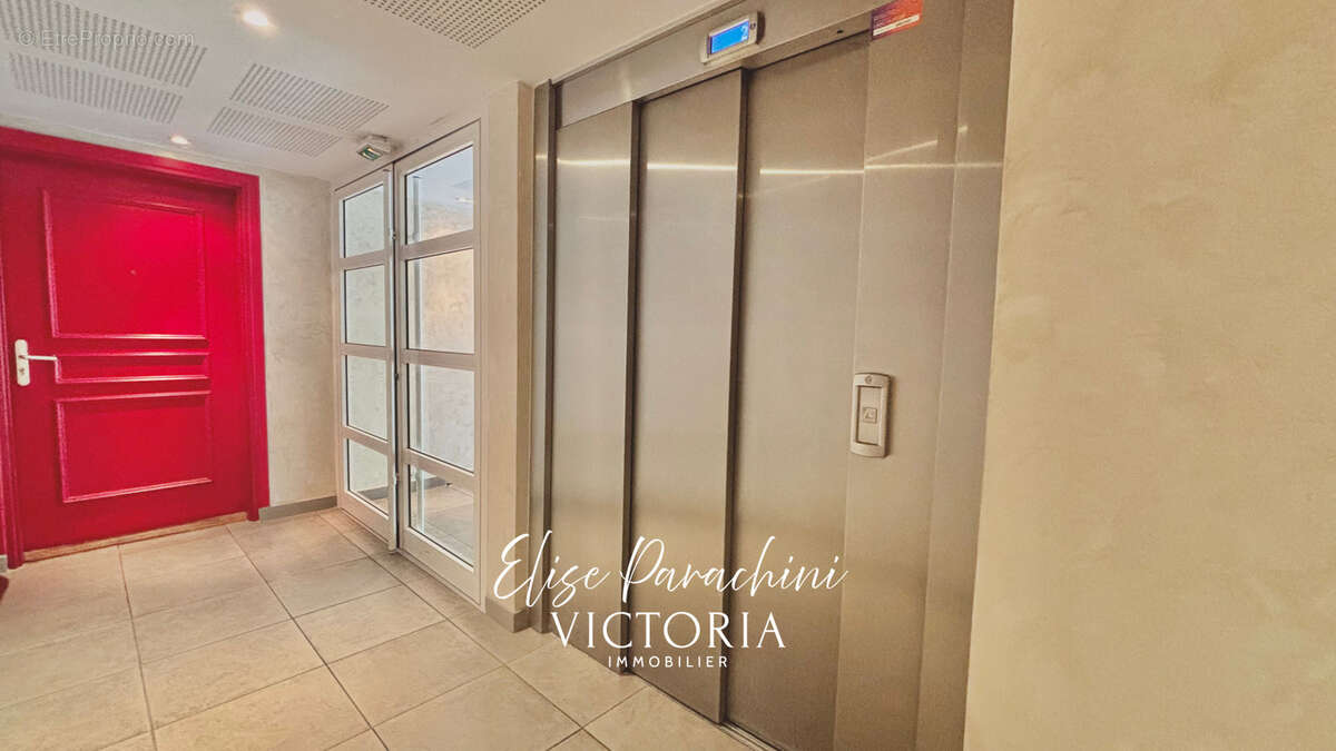 Appartement à HYERES