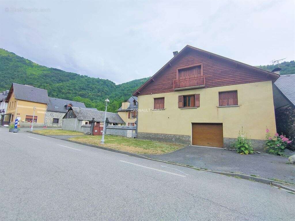 Appartement à OO